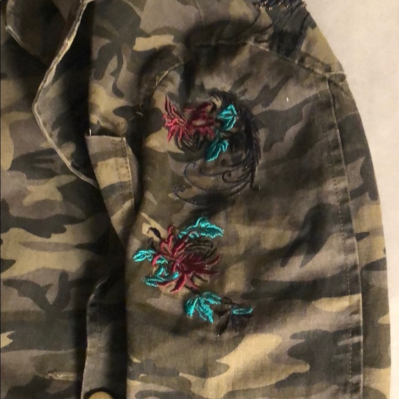 Jacket - Picture 2 of 4